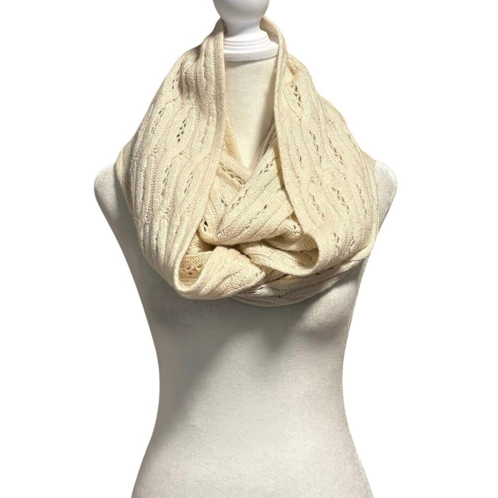 Celeste One Size Wool Cashmere Infinity Scarf Cream